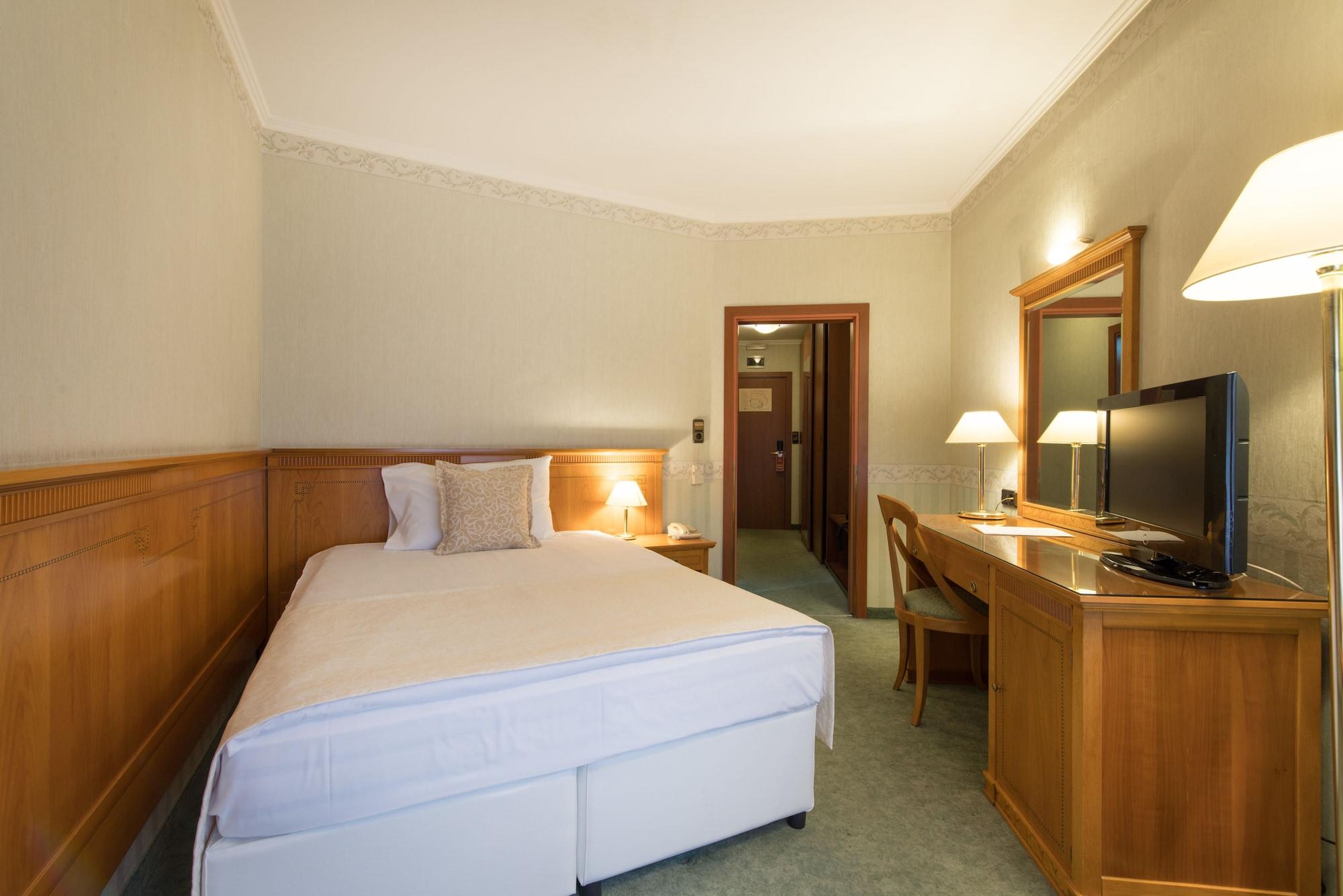 Standard Single Room,1275343495:JPEG