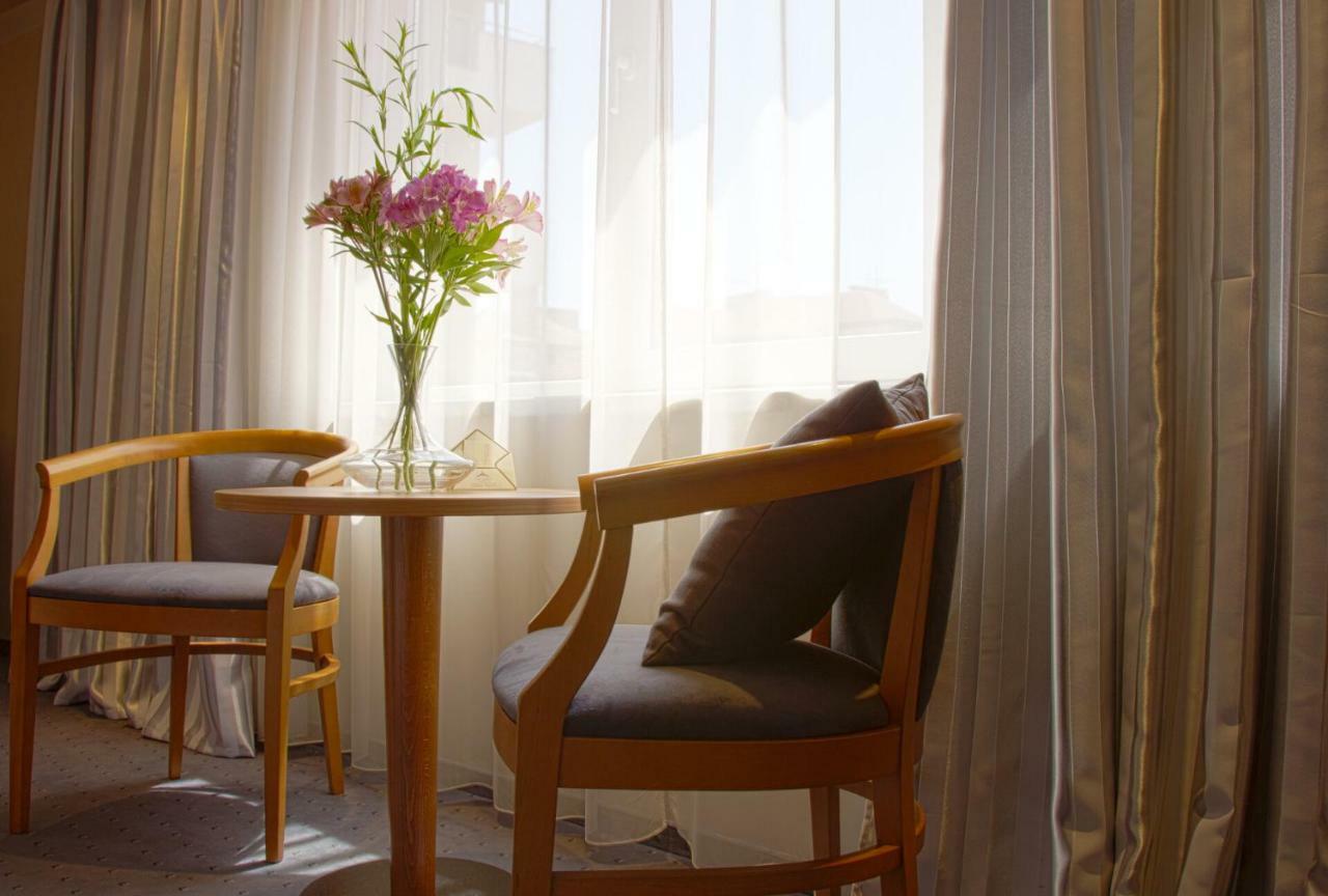 Double or Twin Room Ground Floor