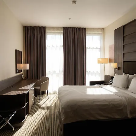 Premier Sofia Airport Hotel-3